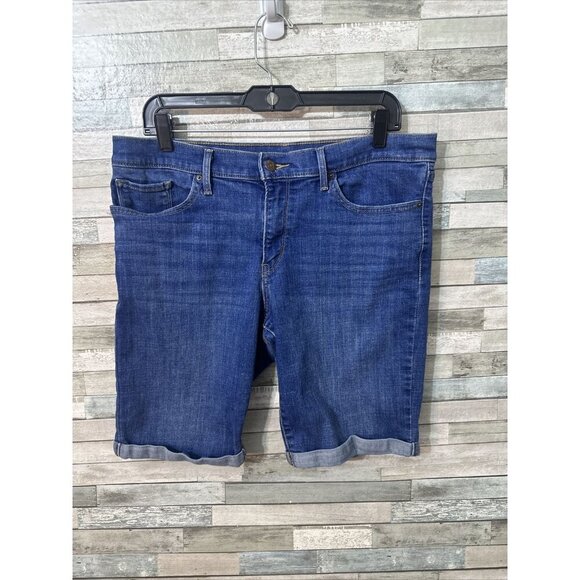 Women’s Levi’s Bremuda Shorts Dark Wash Size 32 - Picture 2 of 16